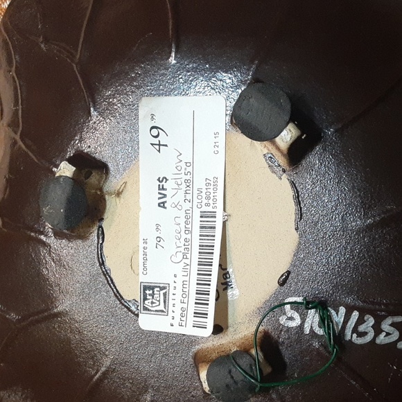 FREE FORMED LILY PLATE-GREEN WALL DECOR - Picture 3 of 4